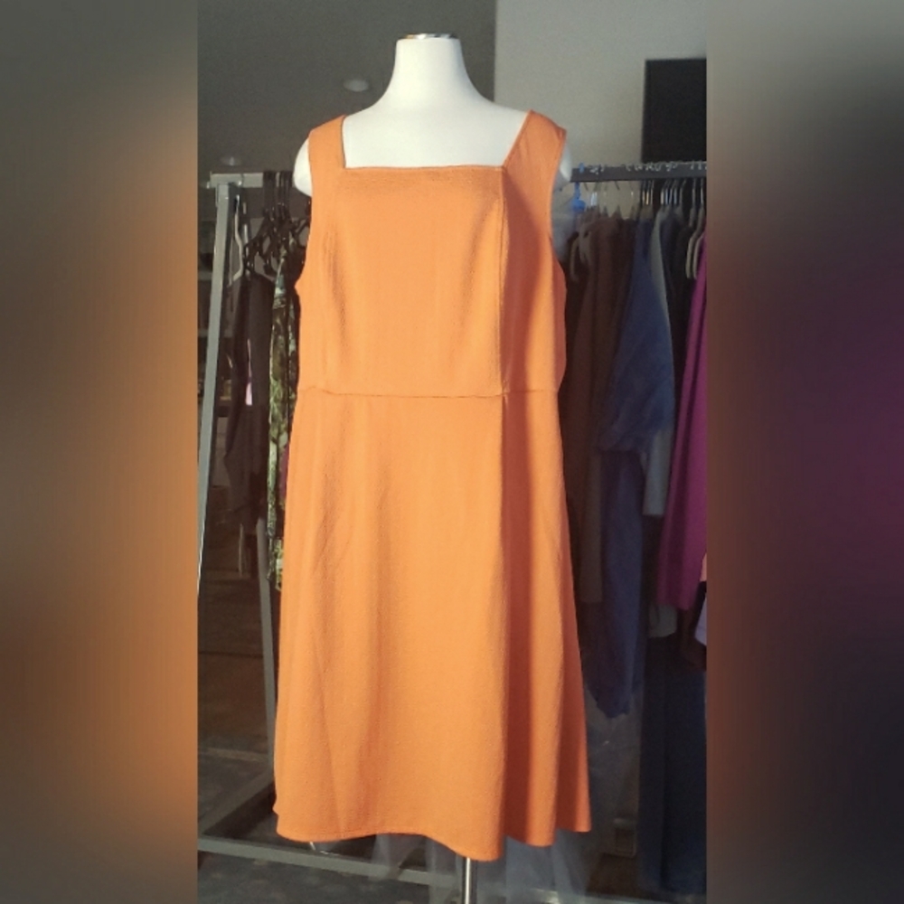 London Times Sleveless Melon Pinafore Frock (24W)